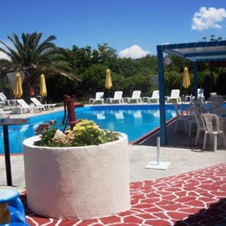Aquarius Hotel Fourka Ngoại thất bức ảnh